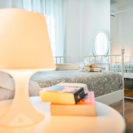 Familiaris Pompei Holiday Home ภายนอก รูปภาพ