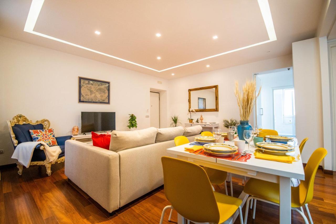 Familiaris Pompei Holiday Home ภายนอก รูปภาพ