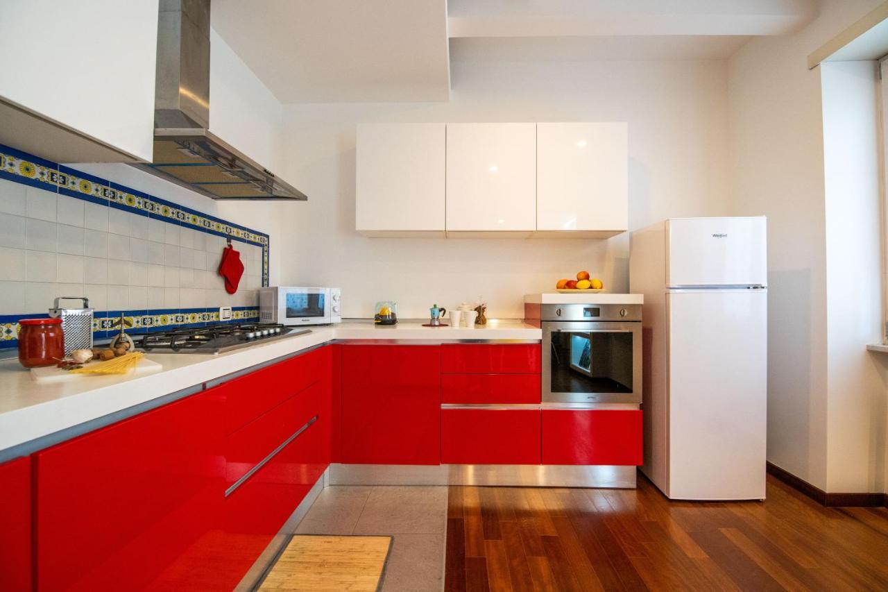 Familiaris Pompei Holiday Home ภายนอก รูปภาพ