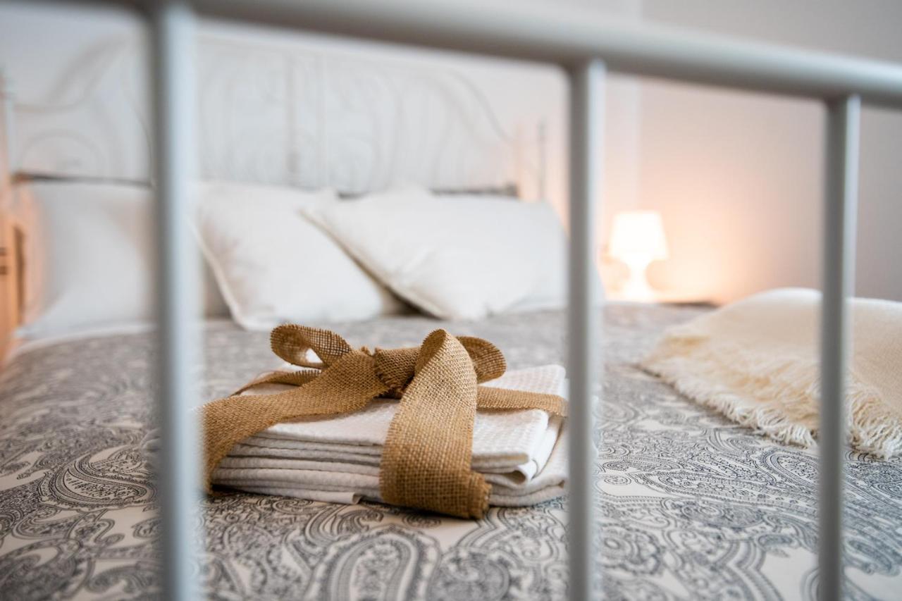 Familiaris Pompei Holiday Home ภายนอก รูปภาพ