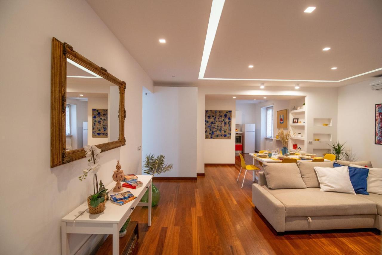Familiaris Pompei Holiday Home ภายนอก รูปภาพ